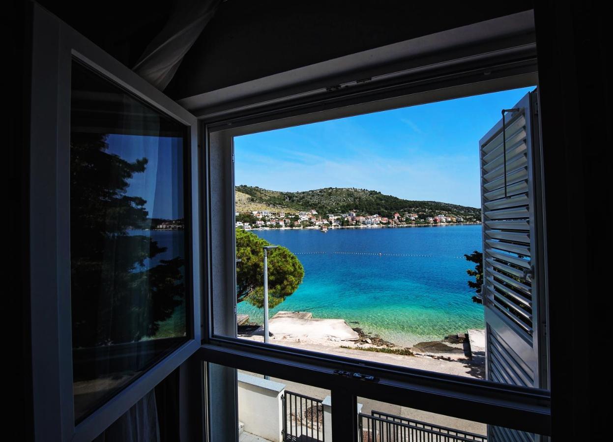 Sea Front Apartments Ivana Рогозниця Екстер'єр фото